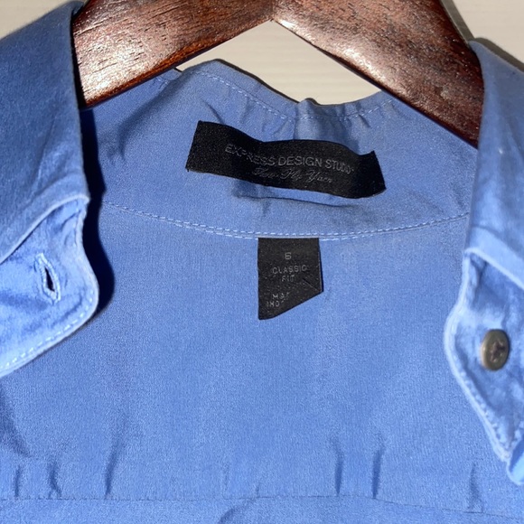 Express button down - Picture 2 of 4